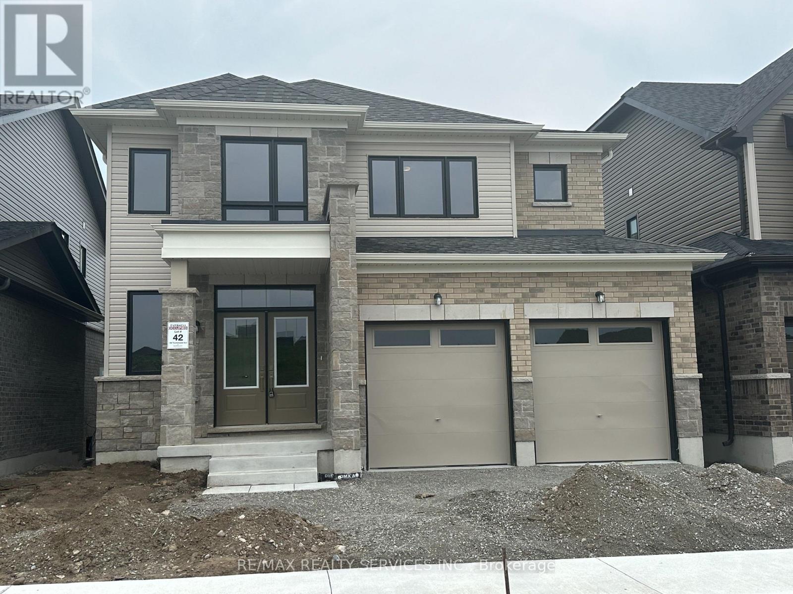 136 THICKETWOOD AVENUE, Barrie