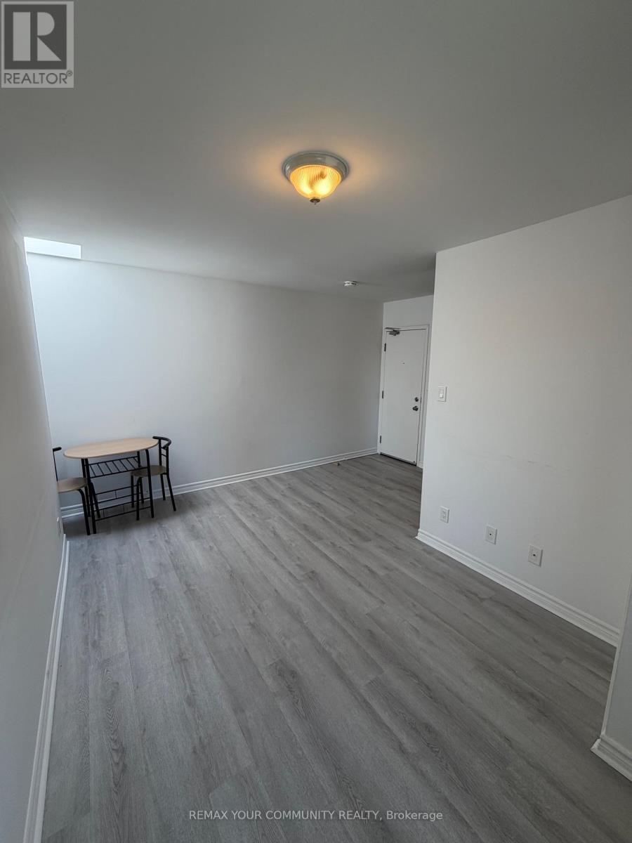 2nd Floor - 127 Morrison Avenue, Toronto, Ontario M6E 1M5 - Photo 8 - W13581134