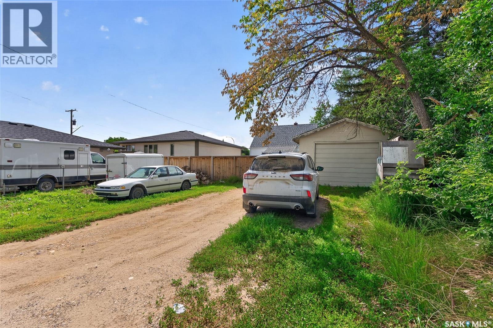 811 4th Avenue Nw, Moose Jaw, Saskatchewan  S6H 3W8 - Photo 41 - SK043008