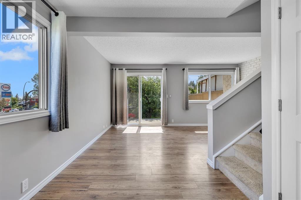 6501a Huntsbay Road NW, Calgary, Alberta  T2K 5R3 - Photo 9 - A2327900