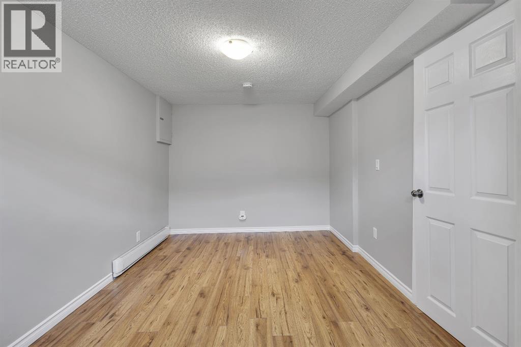 6501a Huntsbay Road NW, Calgary, Alberta  T2K 5R3 - Photo 33 - A2327900
