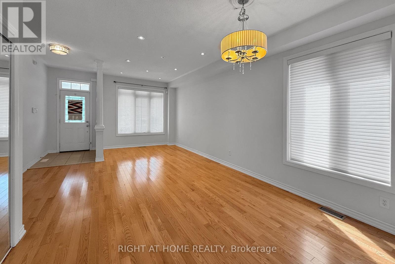 26 Mead Terrace, Markham, Ontario L6E 1V6 - Photo 3 - N13581156