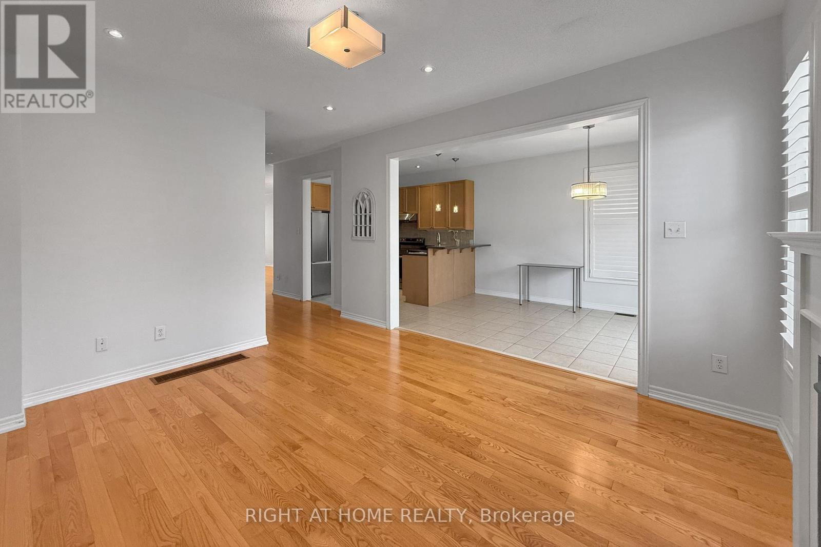 26 Mead Terrace, Markham, Ontario L6E 1V6 - Photo 4 - N13581156