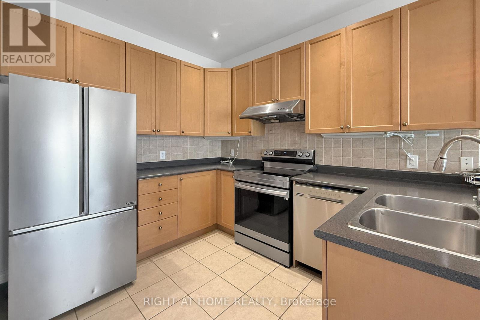 26 Mead Terrace, Markham, Ontario L6E 1V6 - Photo 6 - N13581156