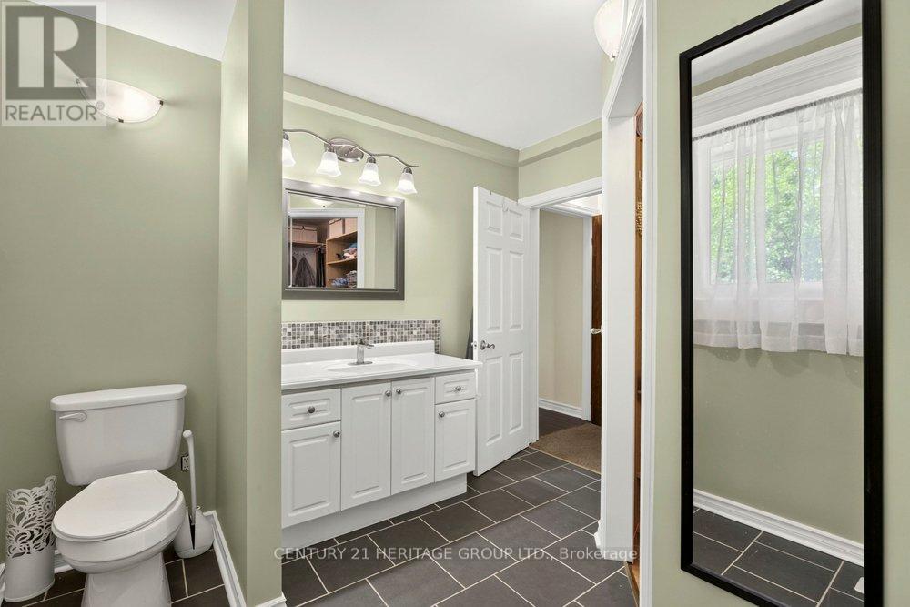 2147 Governors Road, Hamilton, Ontario  L0R 1J0 - Photo 21 - X13509572