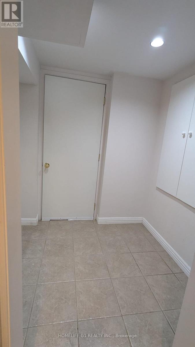5299 Roadside Way, Mississauga, Ontario  L5M 0H9 - Photo 15 - W13231354