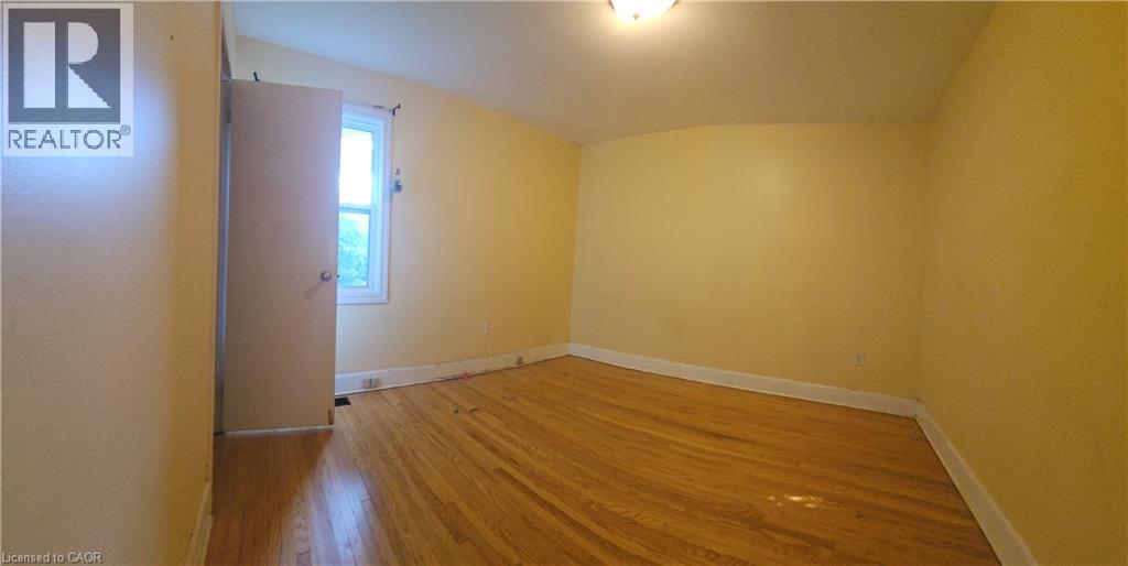 742 Garth Street, Hamilton, Ontario  L9C 4K3 - Photo 8 - 40840157