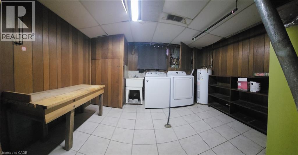 742 Garth Street, Hamilton, Ontario  L9C 4K3 - Photo 11 - 40840157