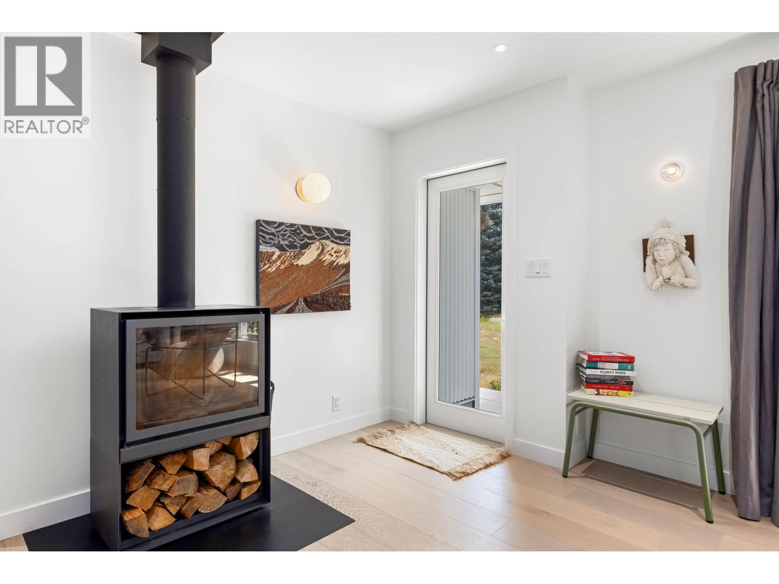 7614 Pemberton Meadows Road, Pemberton, British Columbia V0N 2L0 - Photo 4 - R3147719