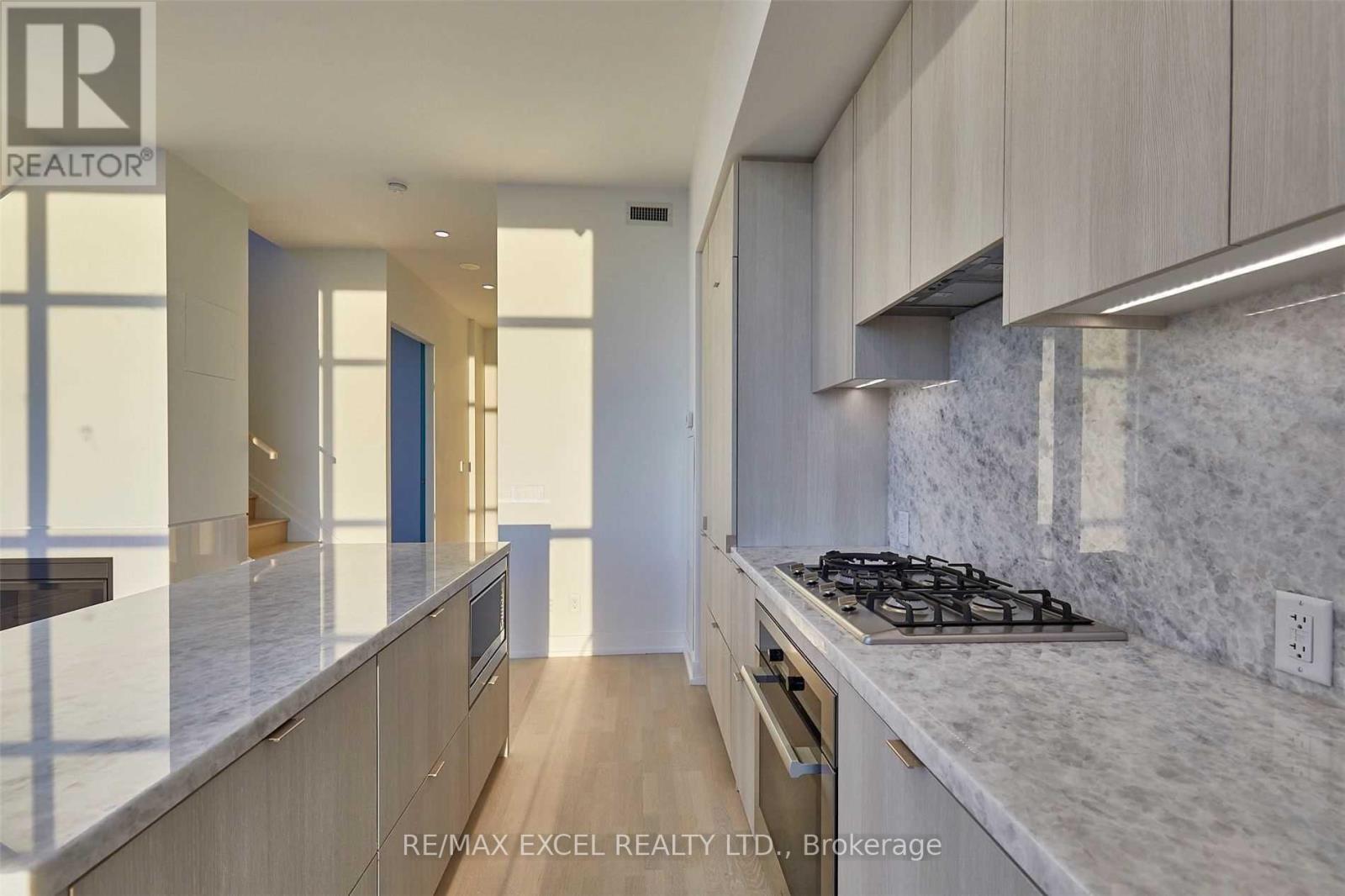 6403 - 7 Grenville Street, Toronto (Bay Street Corridor), Ontario  M4Y 1A1 - Photo 10 - C13581172