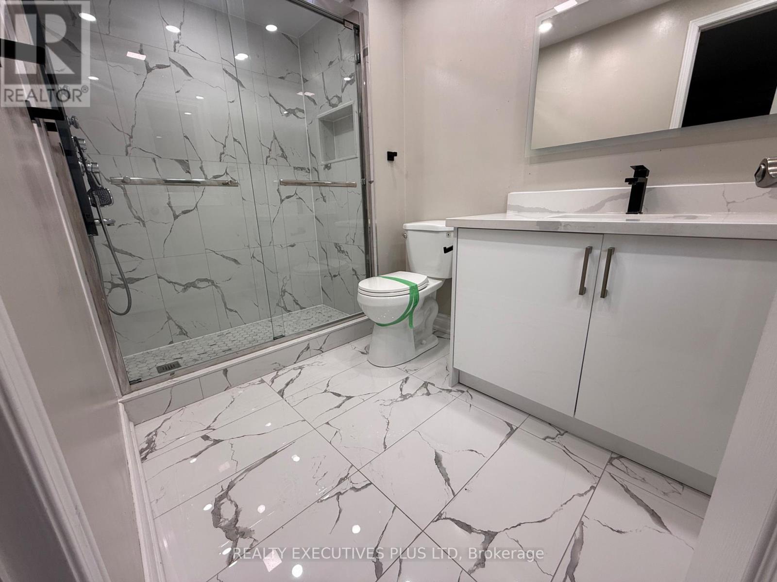 693 Barnes Crescent, Oshawa, Ontario L1J 8K2 - Photo 17 - E13579782