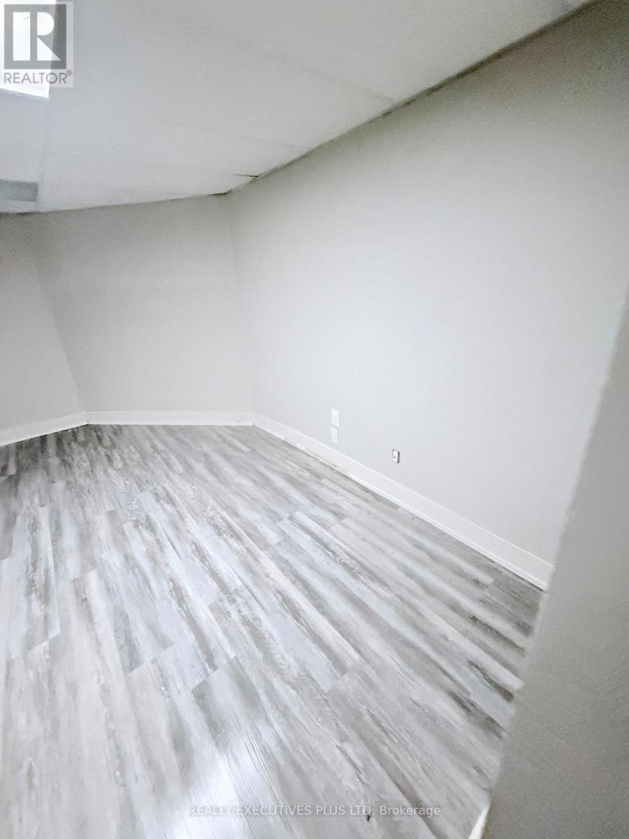 693 Barnes Crescent, Oshawa, Ontario L1J 8K2 - Photo 23 - E13579782