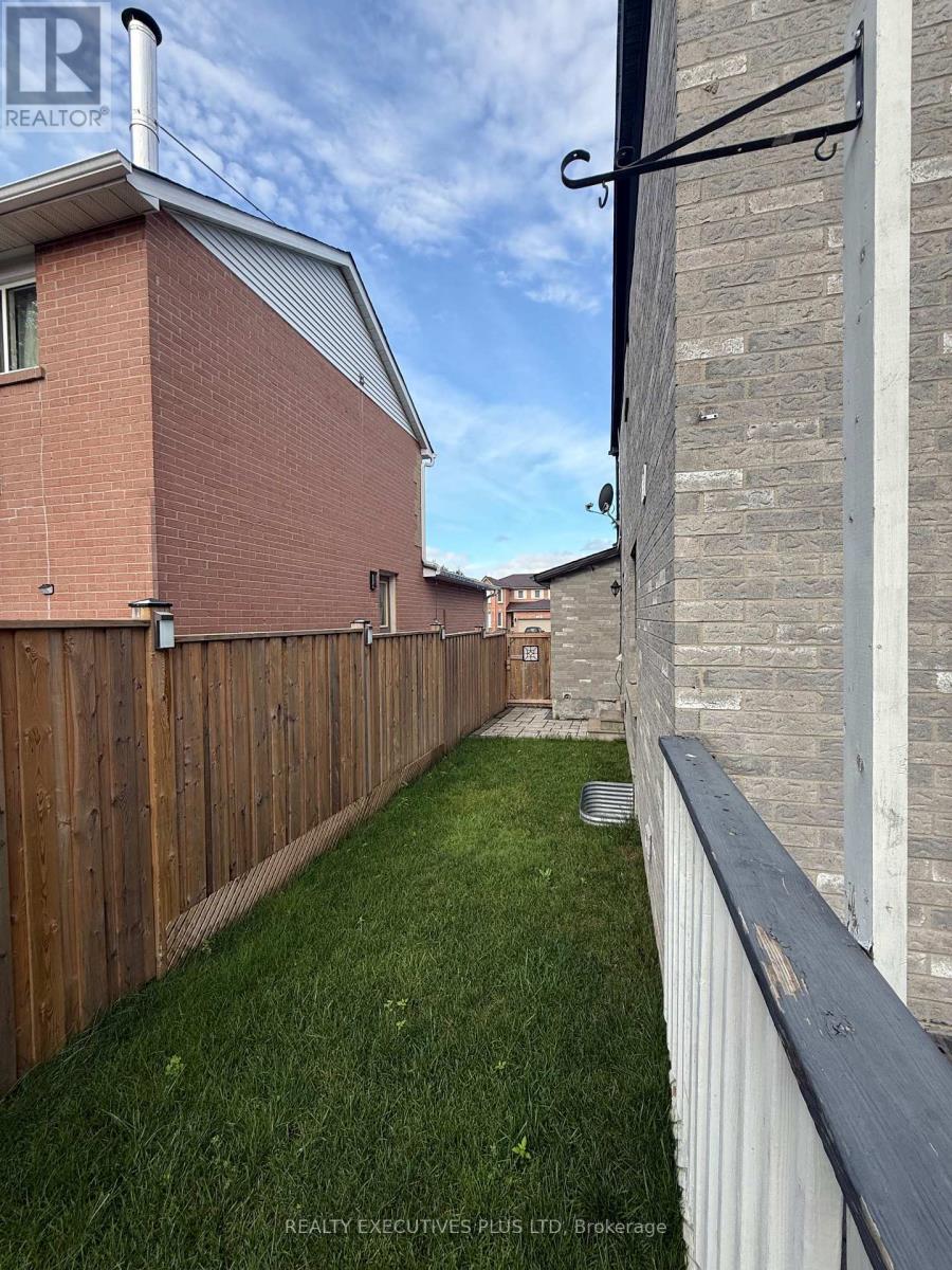 693 Barnes Crescent, Oshawa, Ontario L1J 8K2 - Photo 36 - E13579782