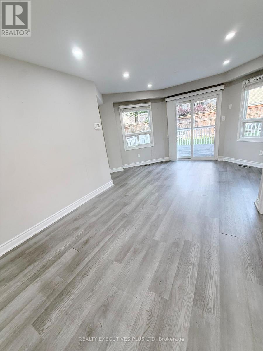 693 Barnes Crescent, Oshawa, Ontario L1J 8K2 - Photo 9 - E13579782