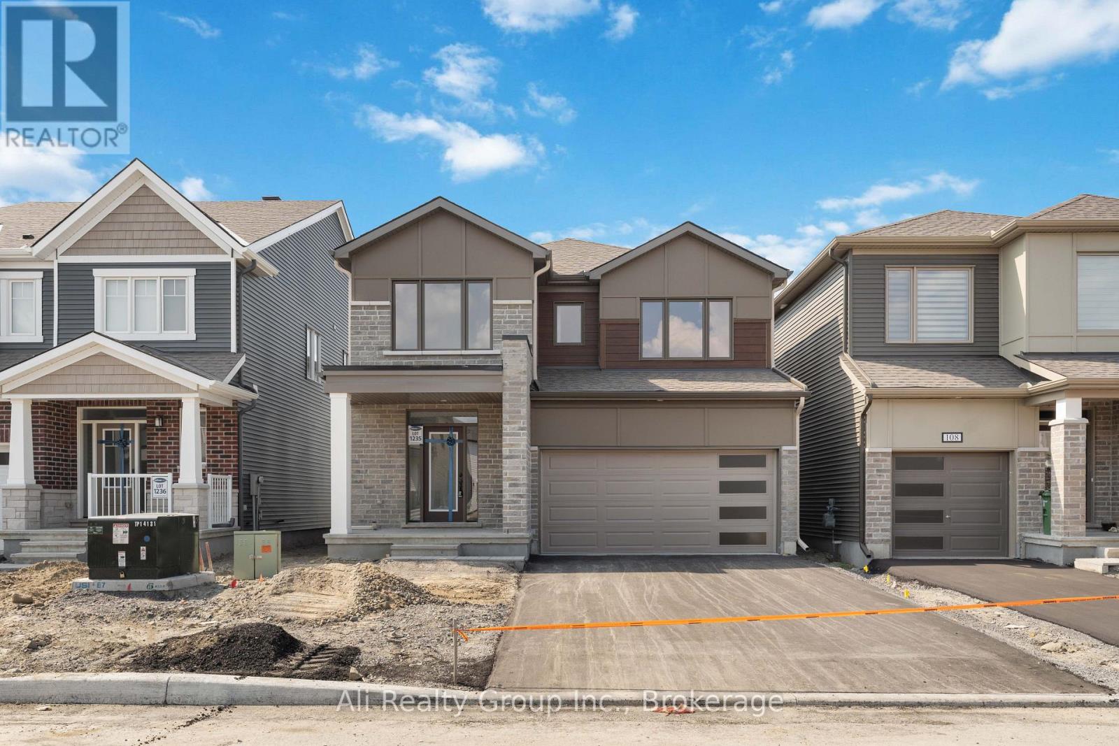 110 YEARLING CIRCLE, Ottawa, Ontario