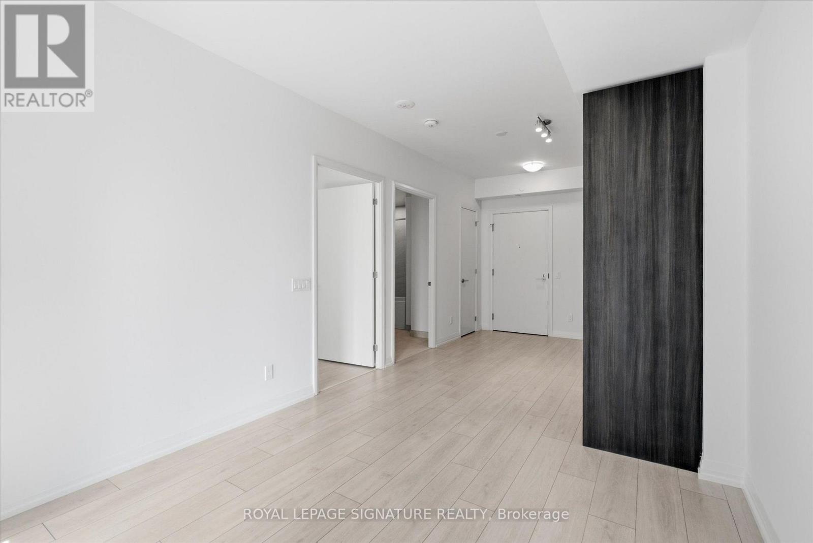 1519 - 400 King Street W, Toronto, Ontario  M5V 1K2 - Photo 10 - C13581204