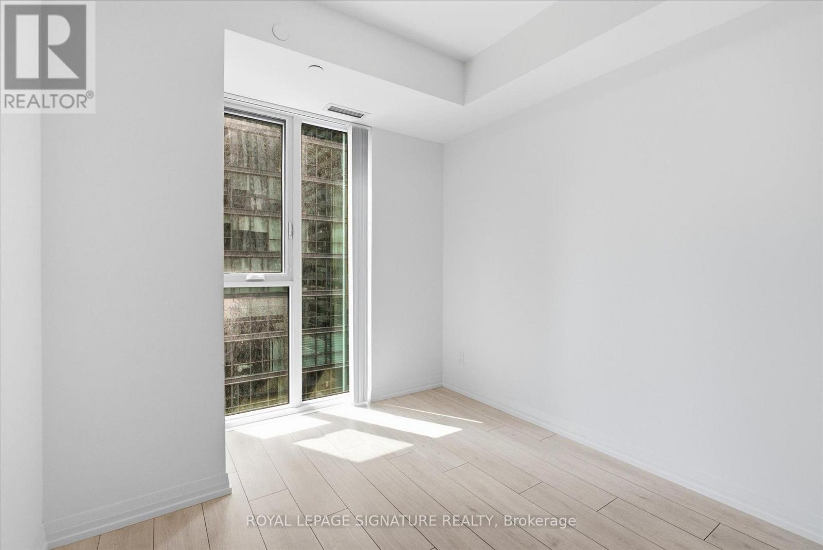 1519 - 400 King Street W, Toronto, Ontario  M5V 1K2 - Photo 12 - C13581204