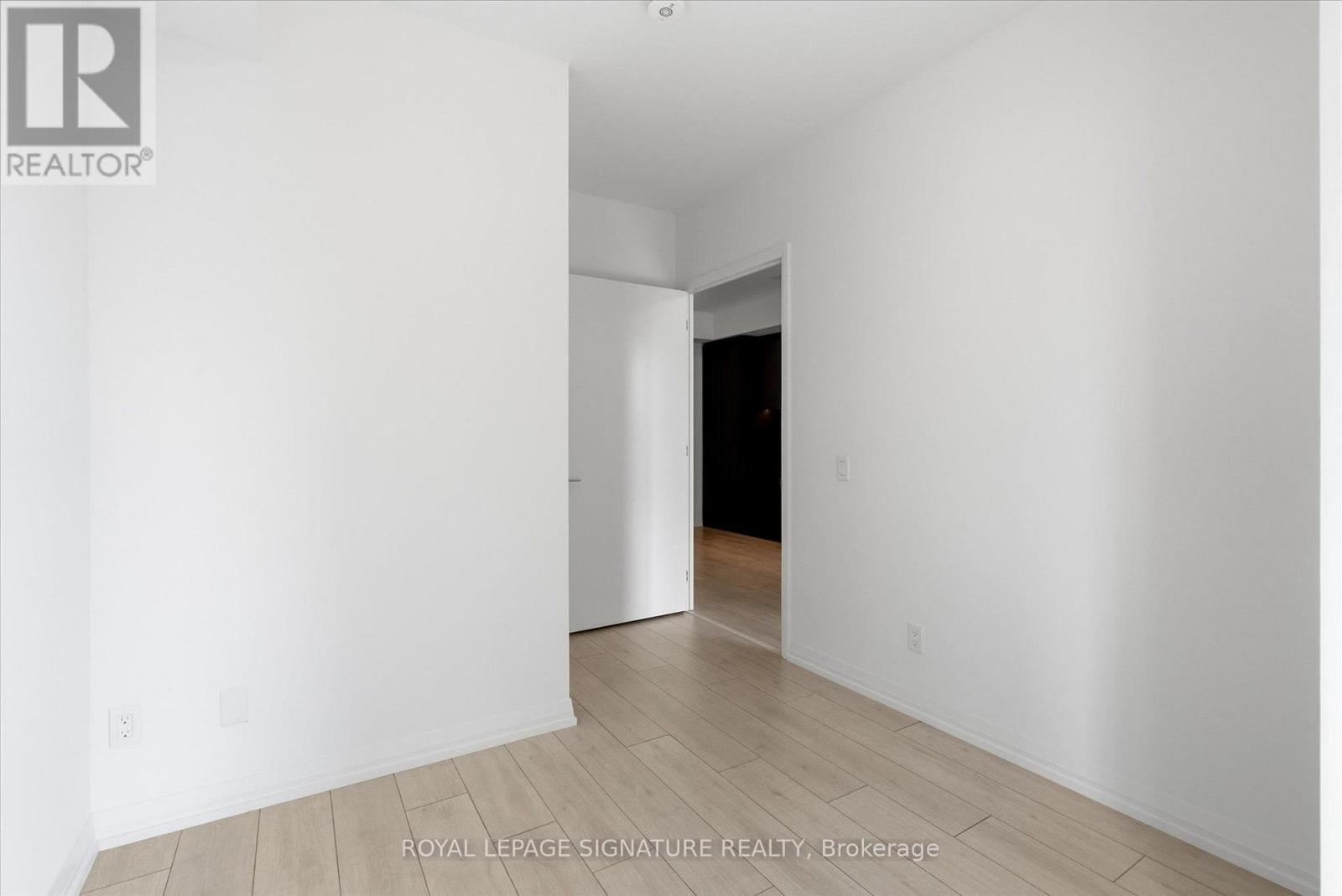 1519 - 400 King Street W, Toronto, Ontario  M5V 1K2 - Photo 14 - C13581204