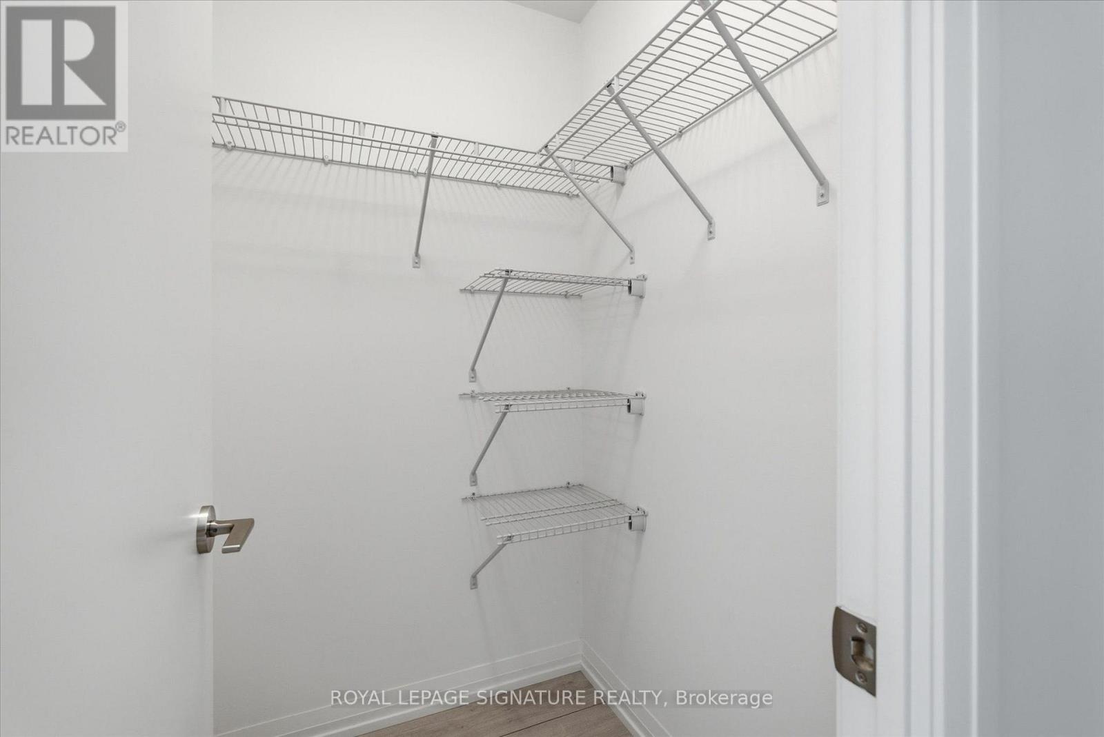 1519 - 400 King Street W, Toronto, Ontario  M5V 1K2 - Photo 16 - C13581204