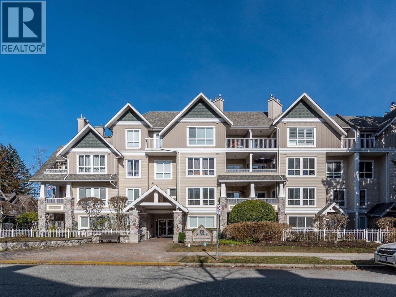203 19091 MCMYN ROAD, Pitt Meadows, British Columbia