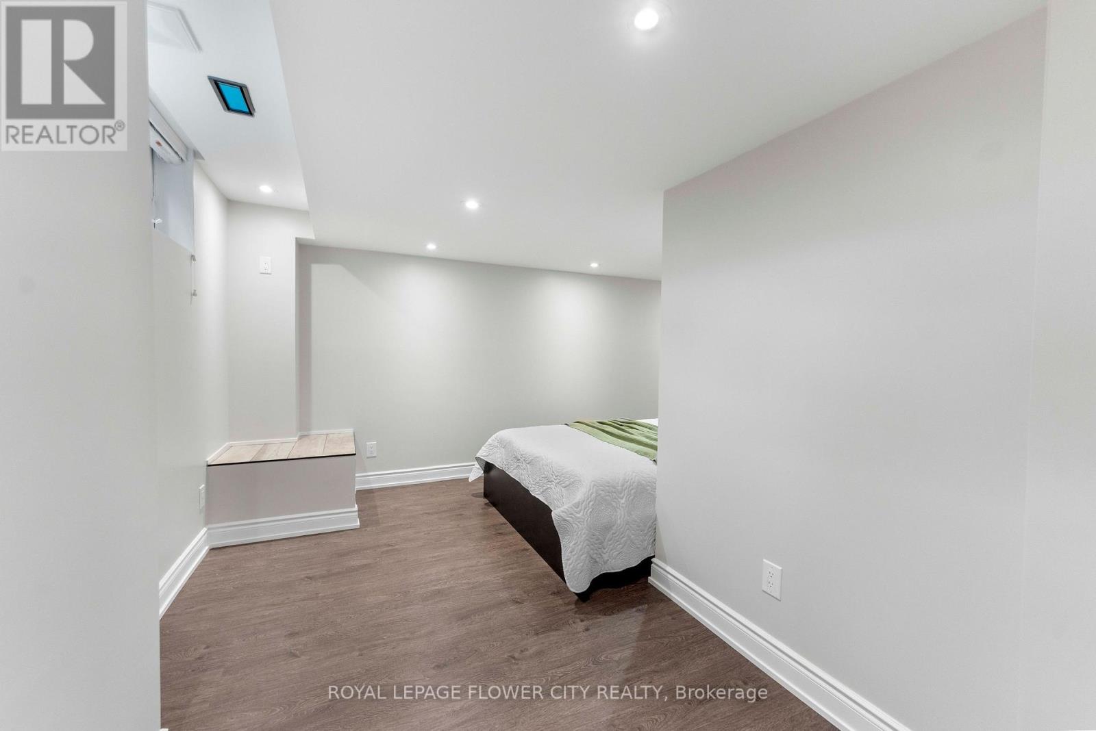 62 Pony Farm Drive, Toronto, Ontario  M9R 0B3 - Photo 46 - W13580956