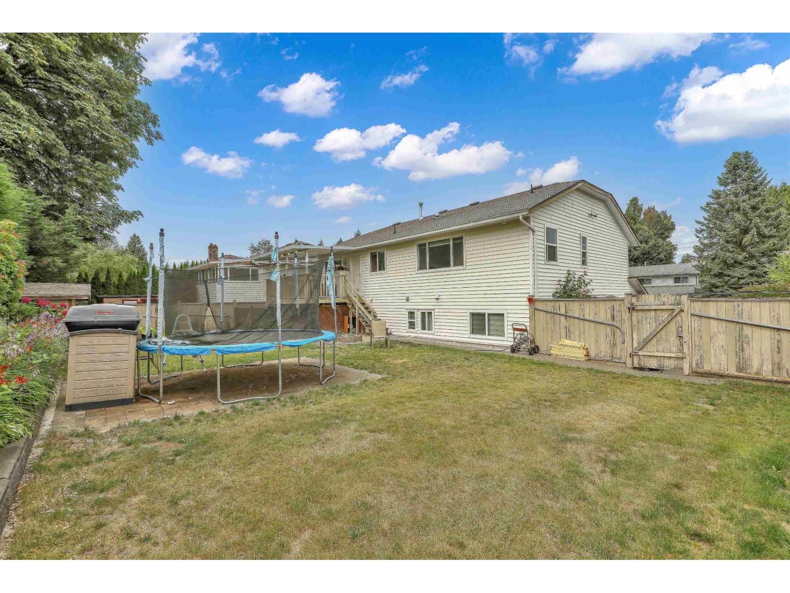 33234 Meadowlands Avenue, Abbotsford, British Columbia V2S 6V1 - Photo 4 - R3147452