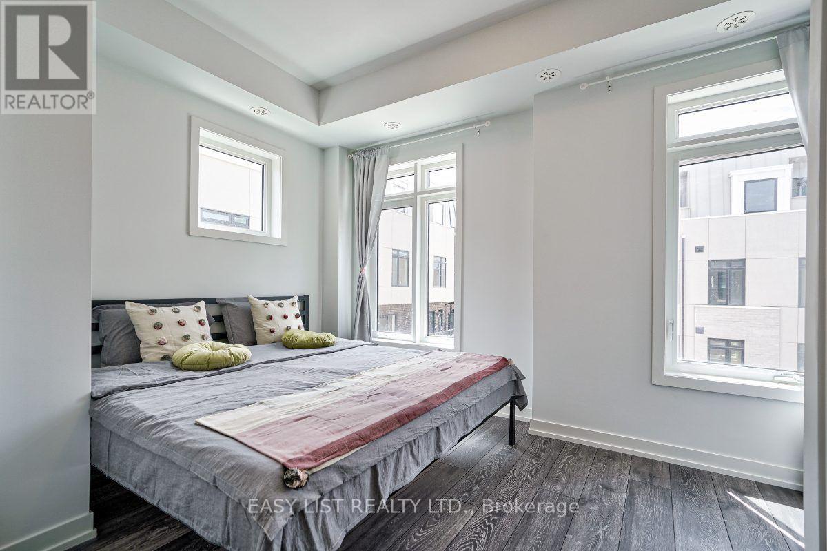 27 Spruce Pines Crescent, Toronto, Ontario  M4A 0A9 - Photo 14 - C13581234