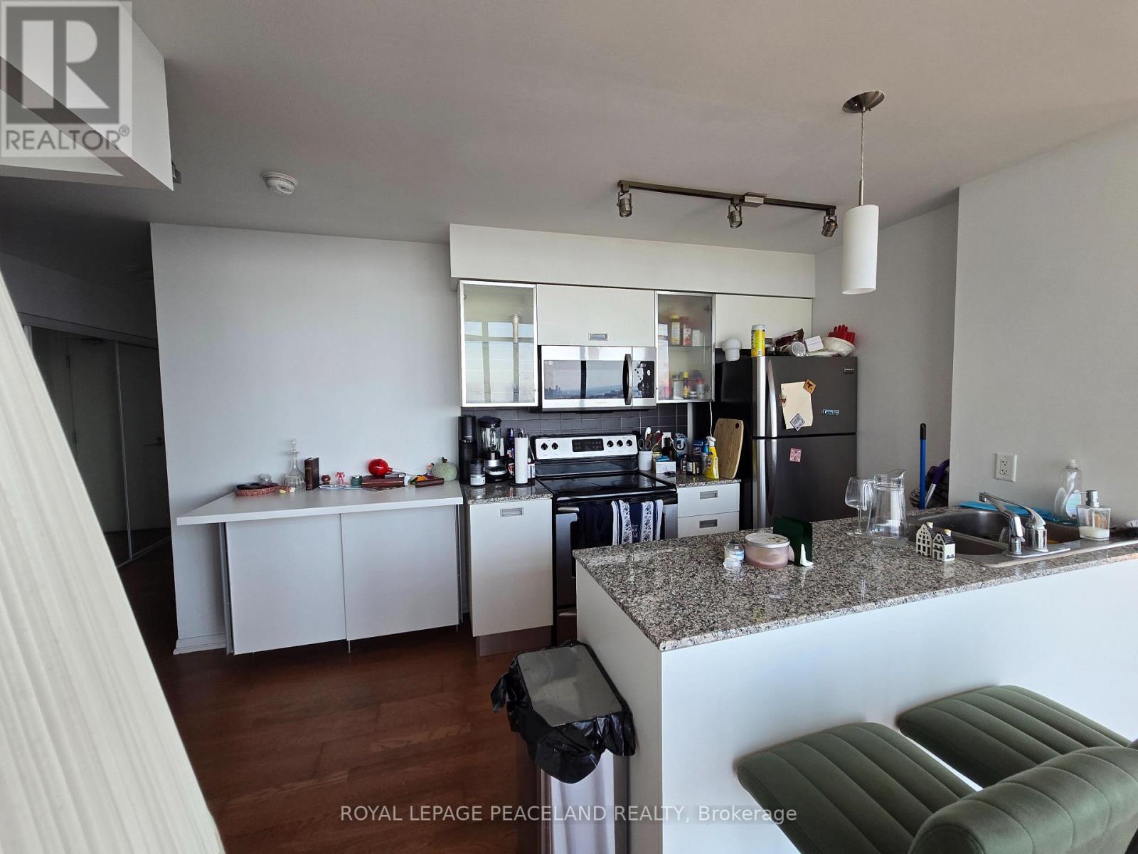 4103 - 38 Grenville Street, Toronto, Ontario  M4Y 1A5 - Photo 2 - C13581256