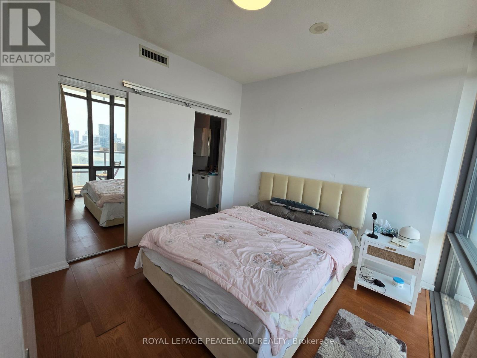 4103 - 38 Grenville Street, Toronto, Ontario  M4Y 1A5 - Photo 5 - C13581256