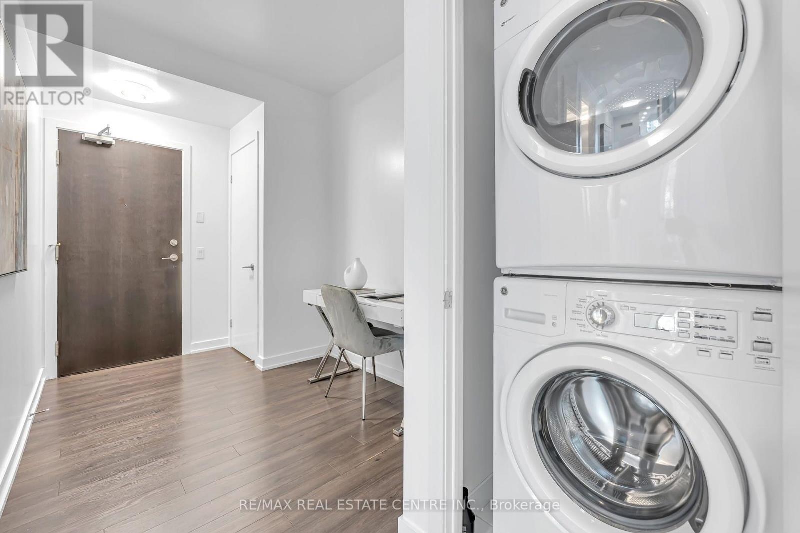 809 - 10 Park Lawn Road, Toronto, Ontario M8V 0H9 - Photo 4 - W13581232