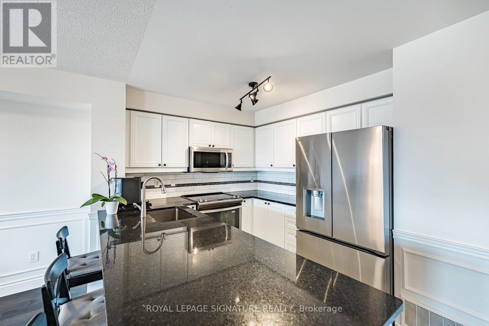 17 - 3985 Eglinton Avenue W, Mississauga, Ontario L5M 0E8 - Photo 8 - W13581252