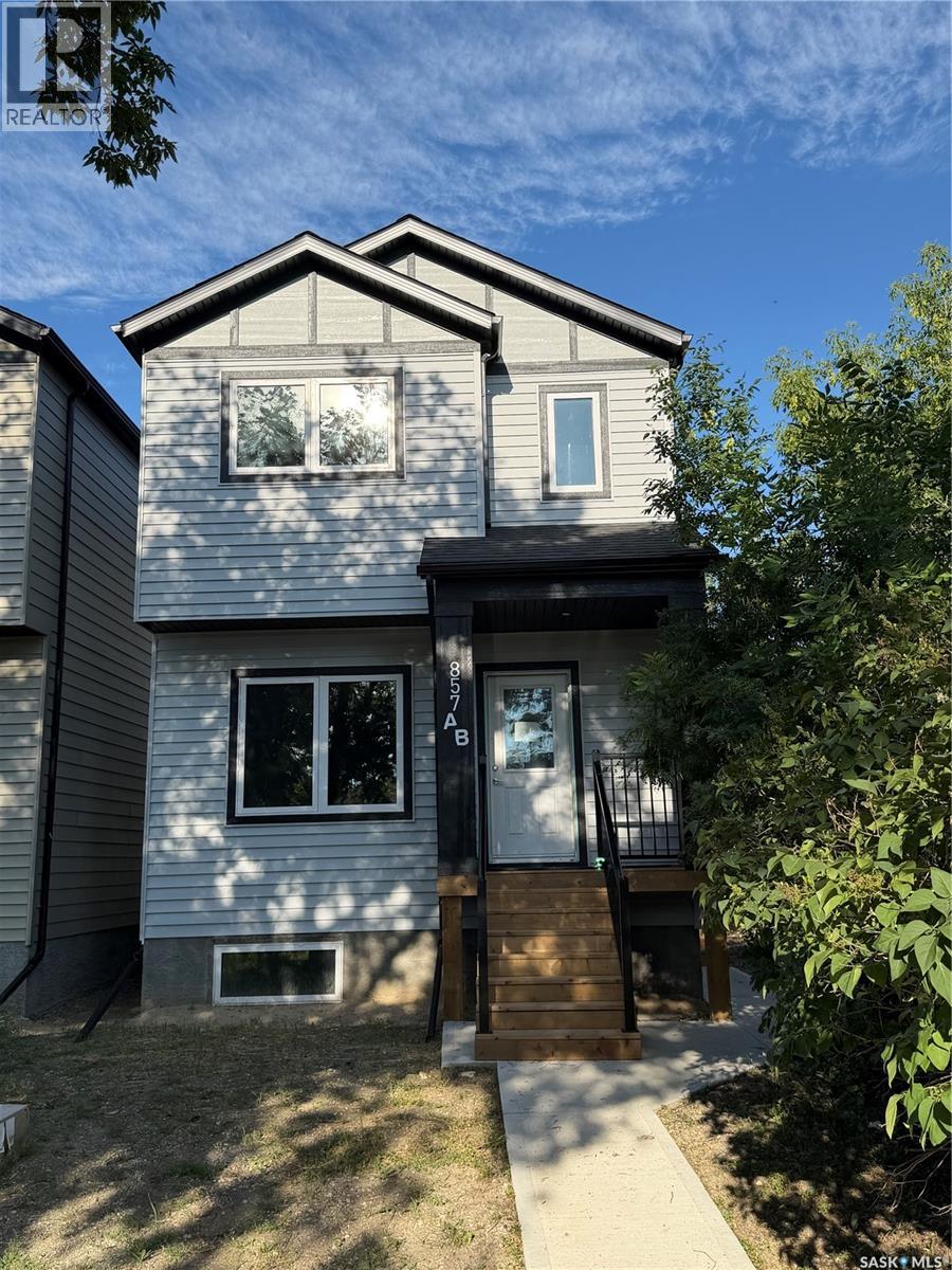857 Elliott Street, Regina, Saskatchewan  S4N 3E3 - Photo 1 - SK028877