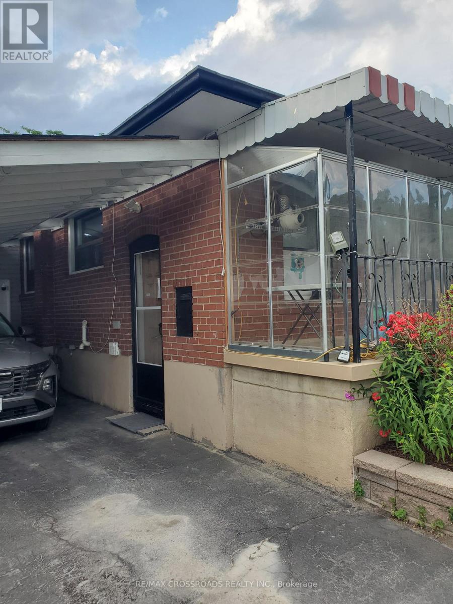 - Basement - 3 Christina Crescent, Toronto, Ontario M1R 4H7 - Photo 2 - E13517008