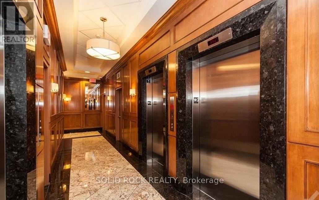 1805 - 242 Rideau Street, Ottawa, Ontario  K1N 0B7 - Photo 2 - X13581266