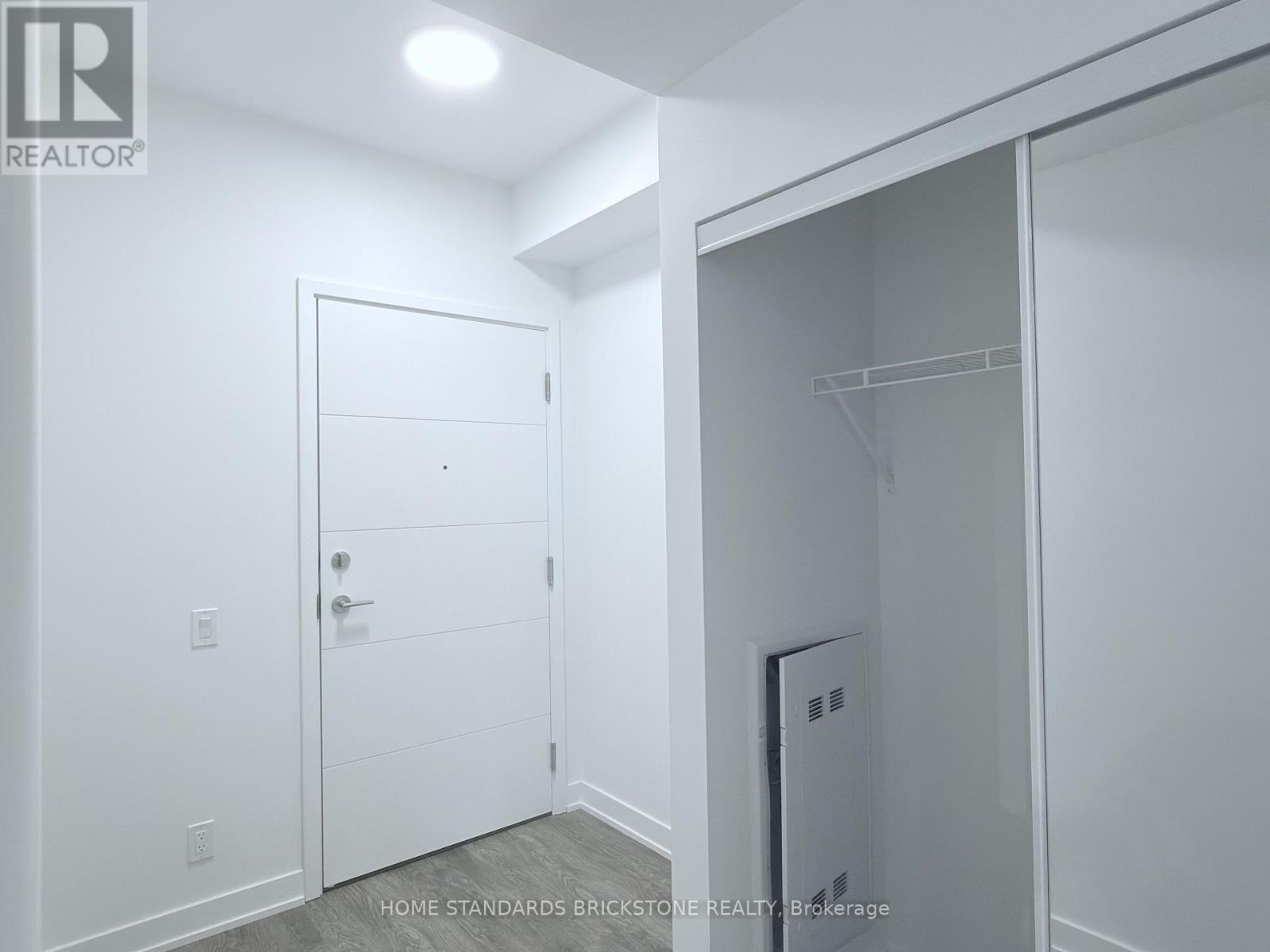702 - 20 DEANS DRIVE, Toronto (Clairlea-Birchmount)