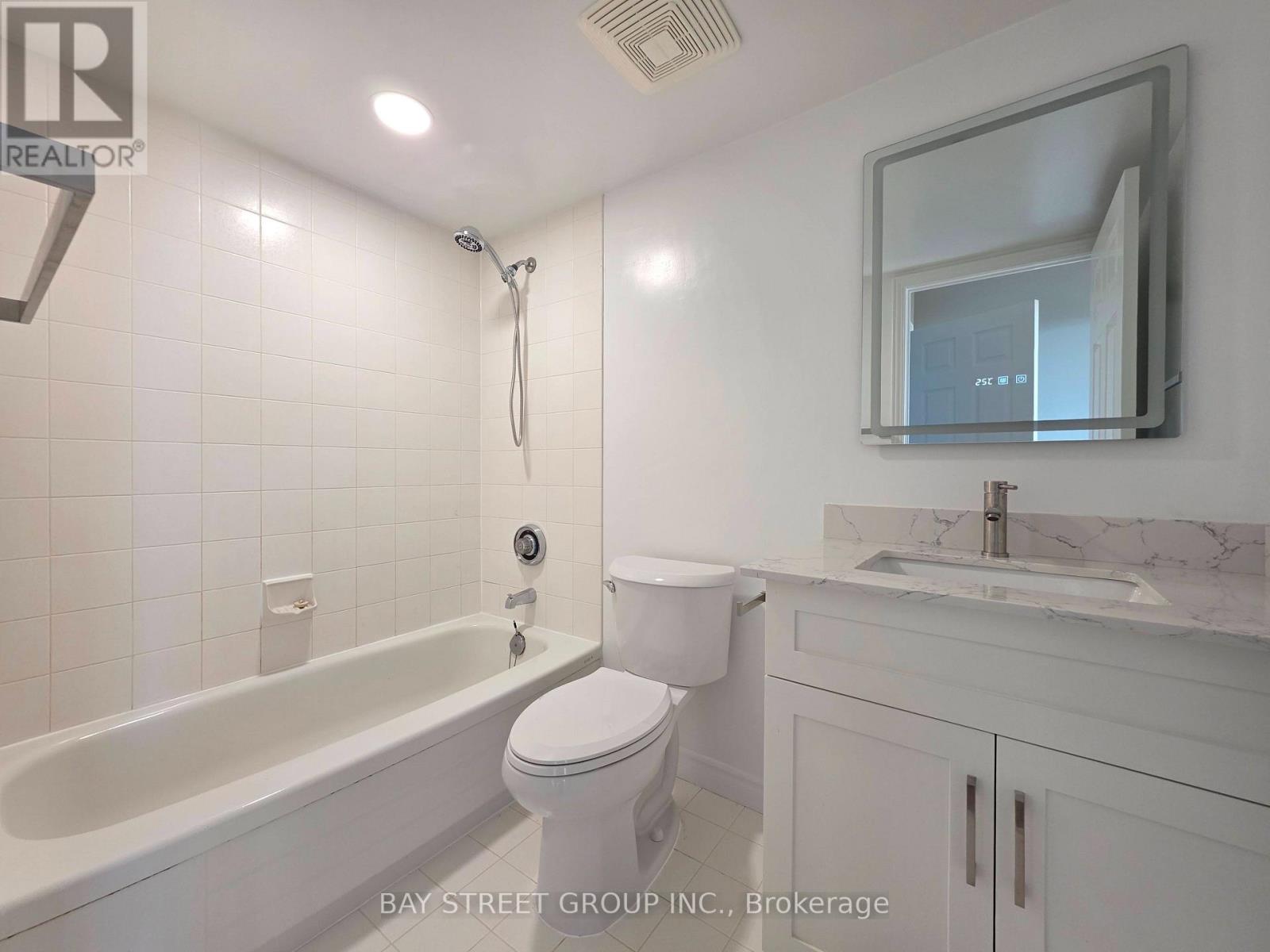 2011 - 1 Aberfoyle Crescent, Toronto, Ontario M8X 2X8 - Photo 21 - W13581260