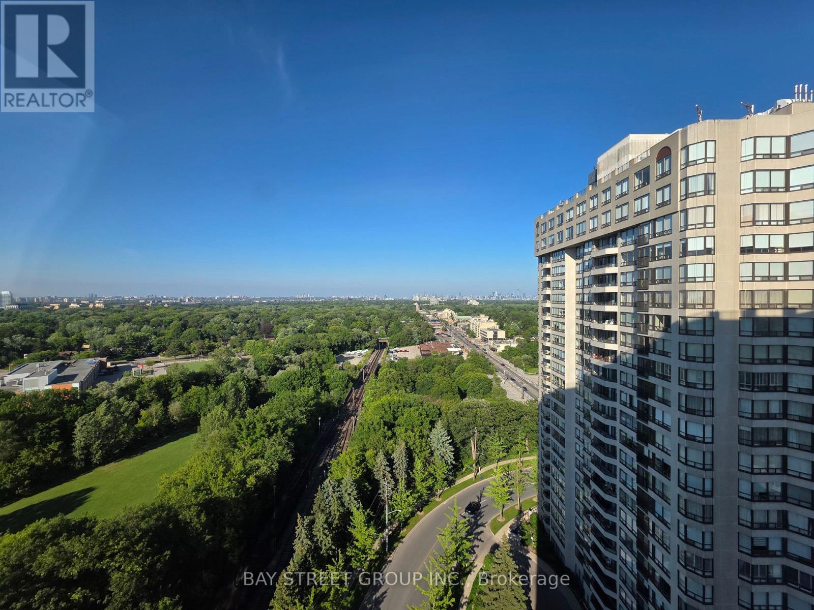 2011 - 1 Aberfoyle Crescent, Toronto, Ontario M8X 2X8 - Photo 24 - W13581260