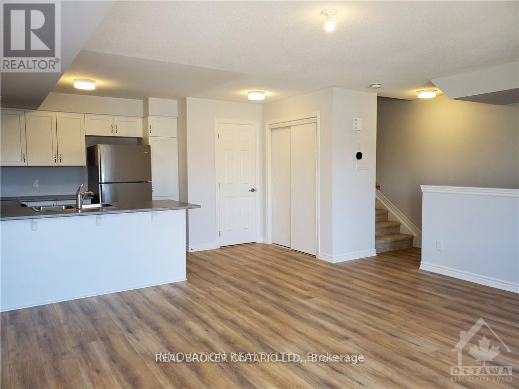 719 Rouncey Road, Ottawa, Ontario  K2S 1B6 - Photo 4 - X13581286