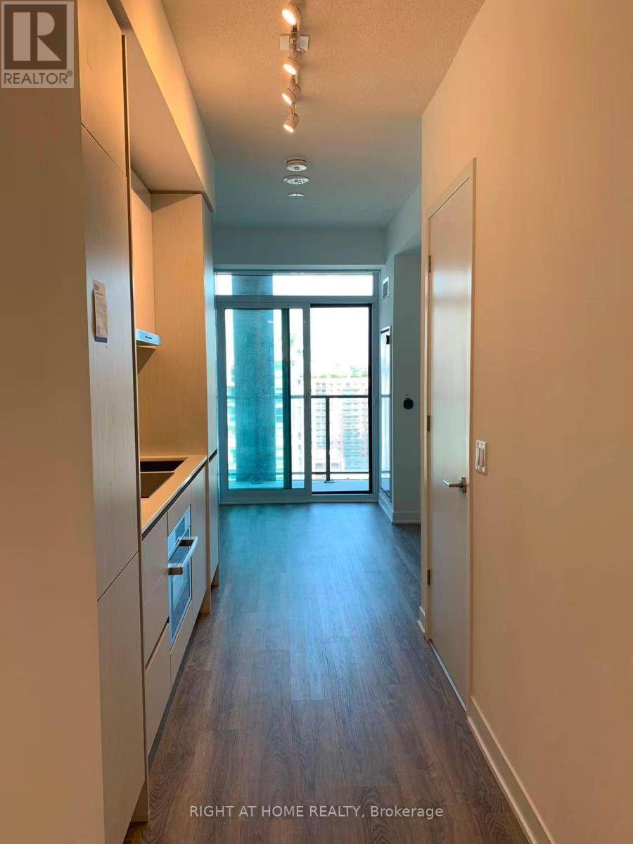 1802 - 180 Front Street E, Toronto, Ontario  M5A 0A9 - Photo 6 - C13581298
