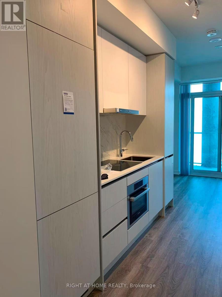 1802 - 180 Front Street E, Toronto, Ontario  M5A 0A9 - Photo 7 - C13581298