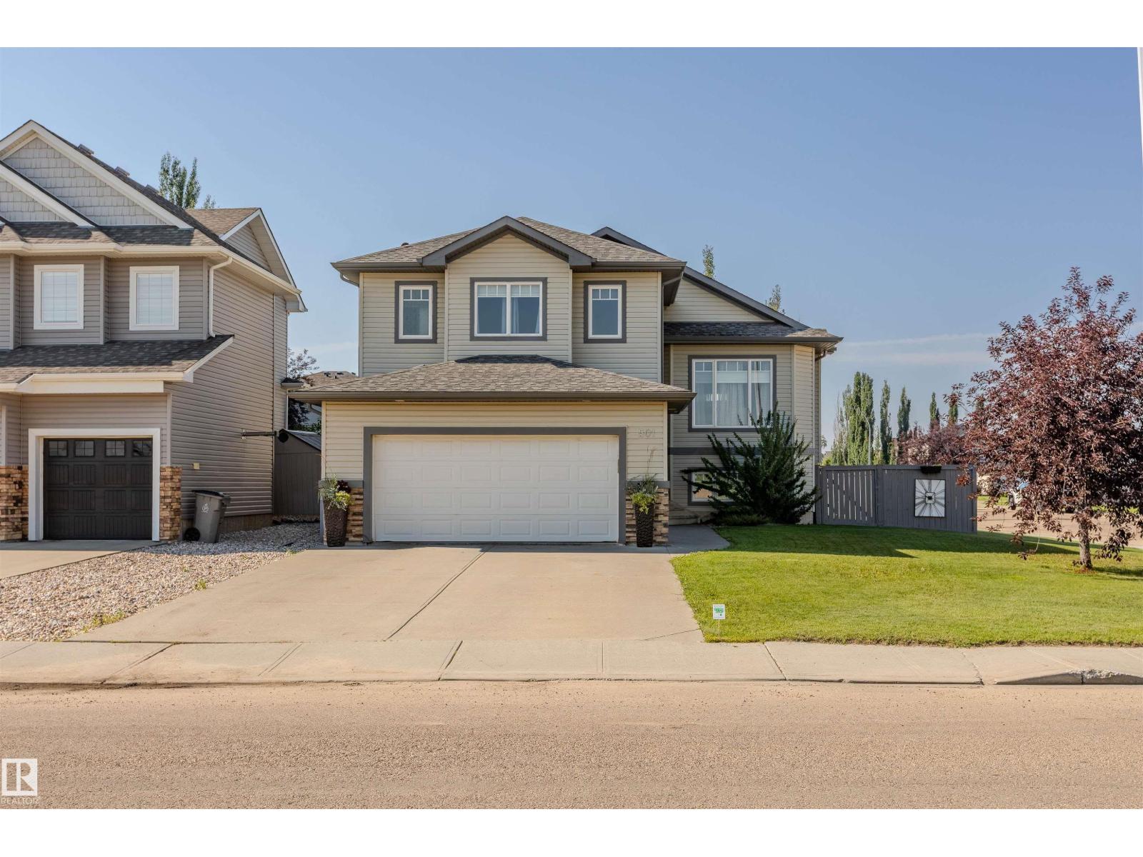 501 GRANDIN DR, Morinville, Alberta