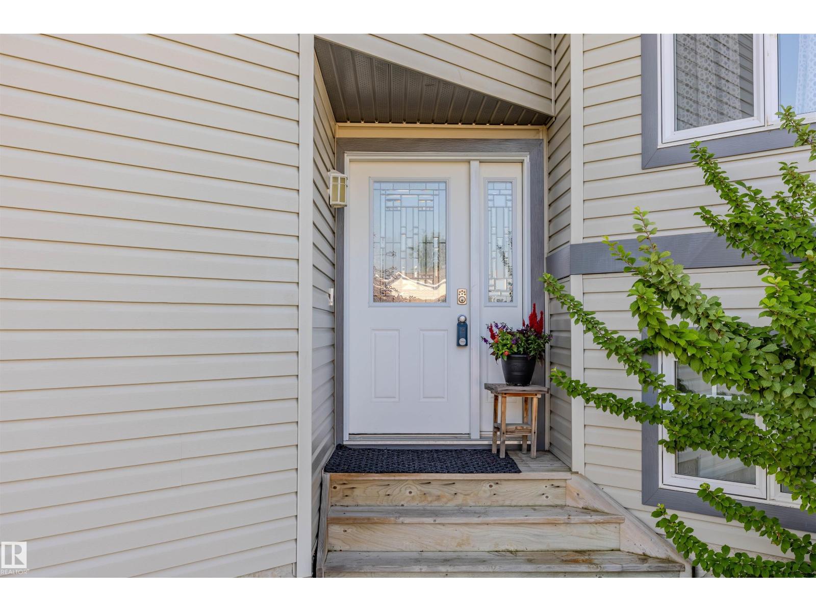 501 Grandin Dr, Morinville, Alberta  T8R 0E3 - Photo 4 - E4499721