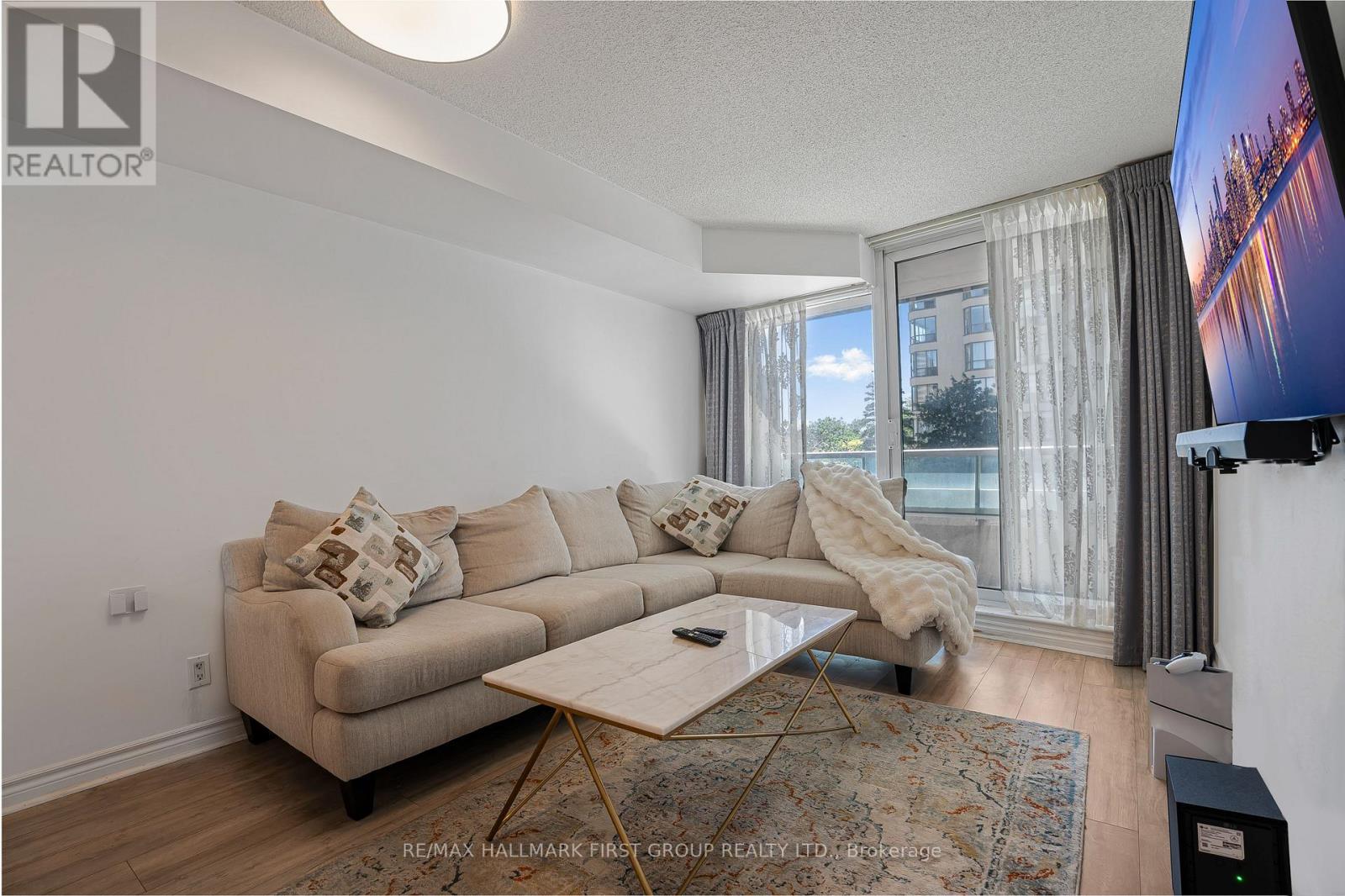 305 - 33 Elm Drive W, Mississauga, Ontario  L5B 4M2 - Photo 11 - W13581278