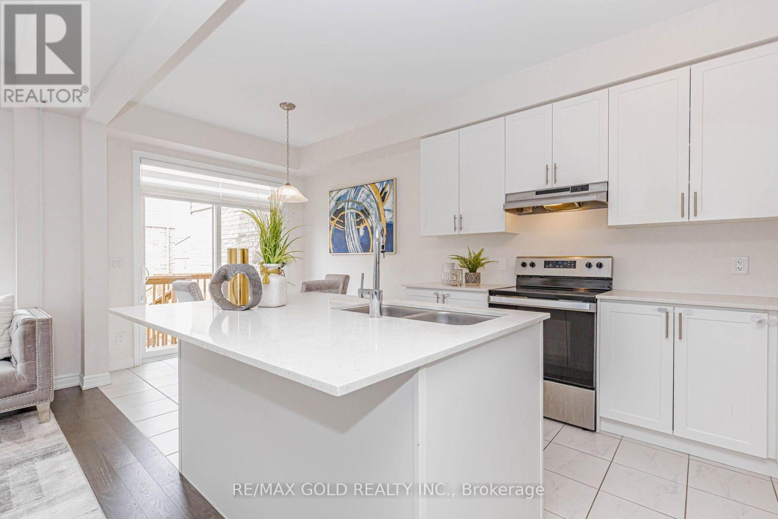 147 Broadacre Drive, Kitchener, Ontario N2R 0S5 - Photo 10 - X13580696