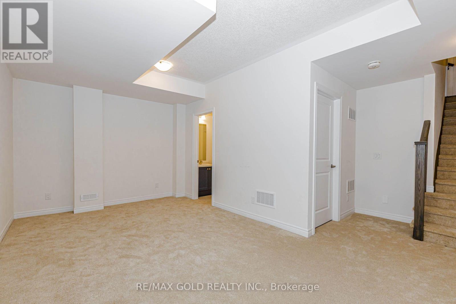 147 Broadacre Drive, Kitchener, Ontario N2R 0S5 - Photo 44 - X13580696