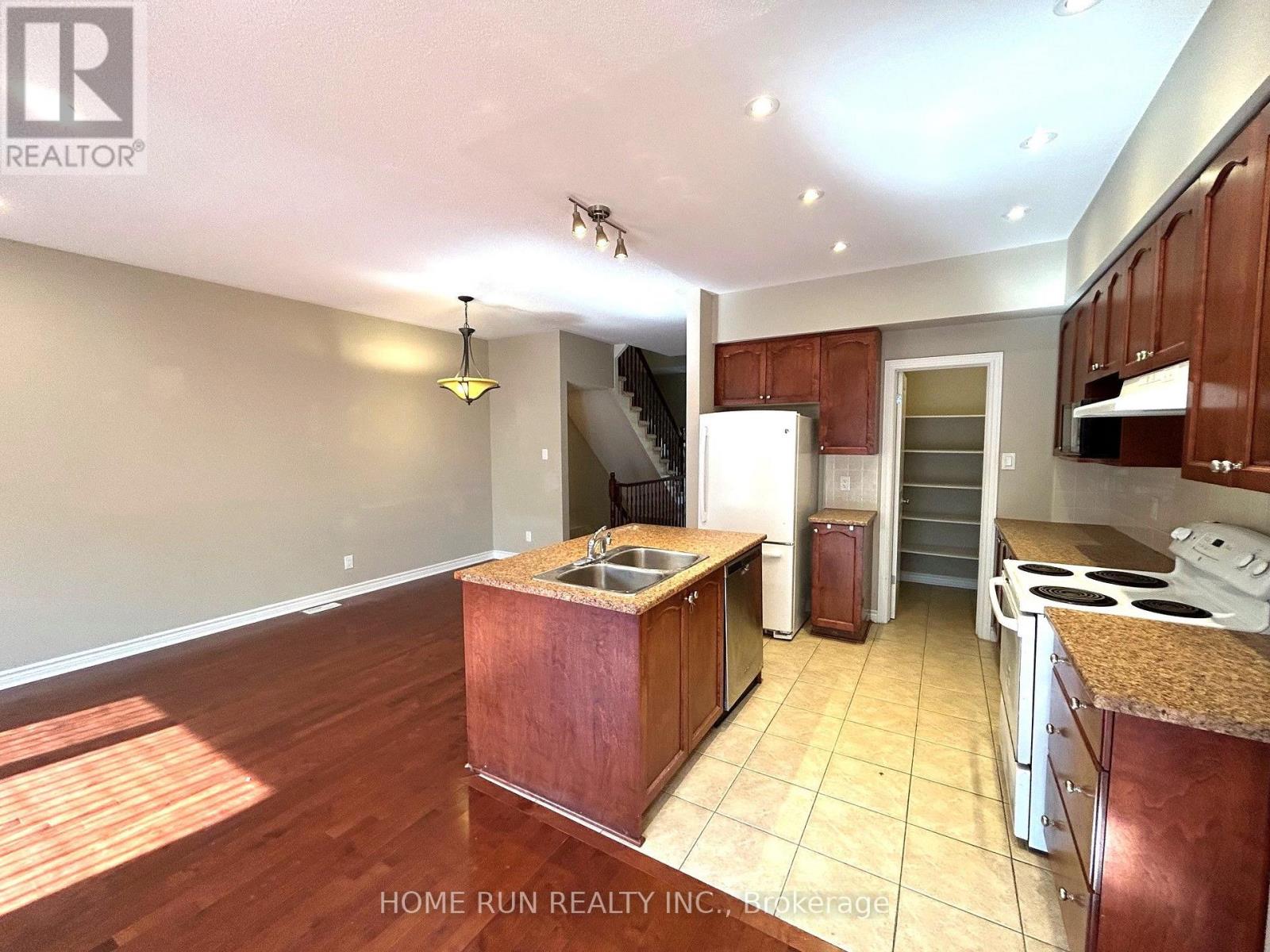 862 Fletcher Circle, Ottawa, Ontario  K2T 0B9 - Photo 10 - X13581352