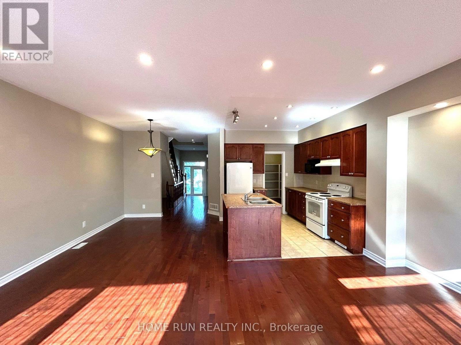 862 Fletcher Circle, Ottawa, Ontario  K2T 0B9 - Photo 4 - X13581352