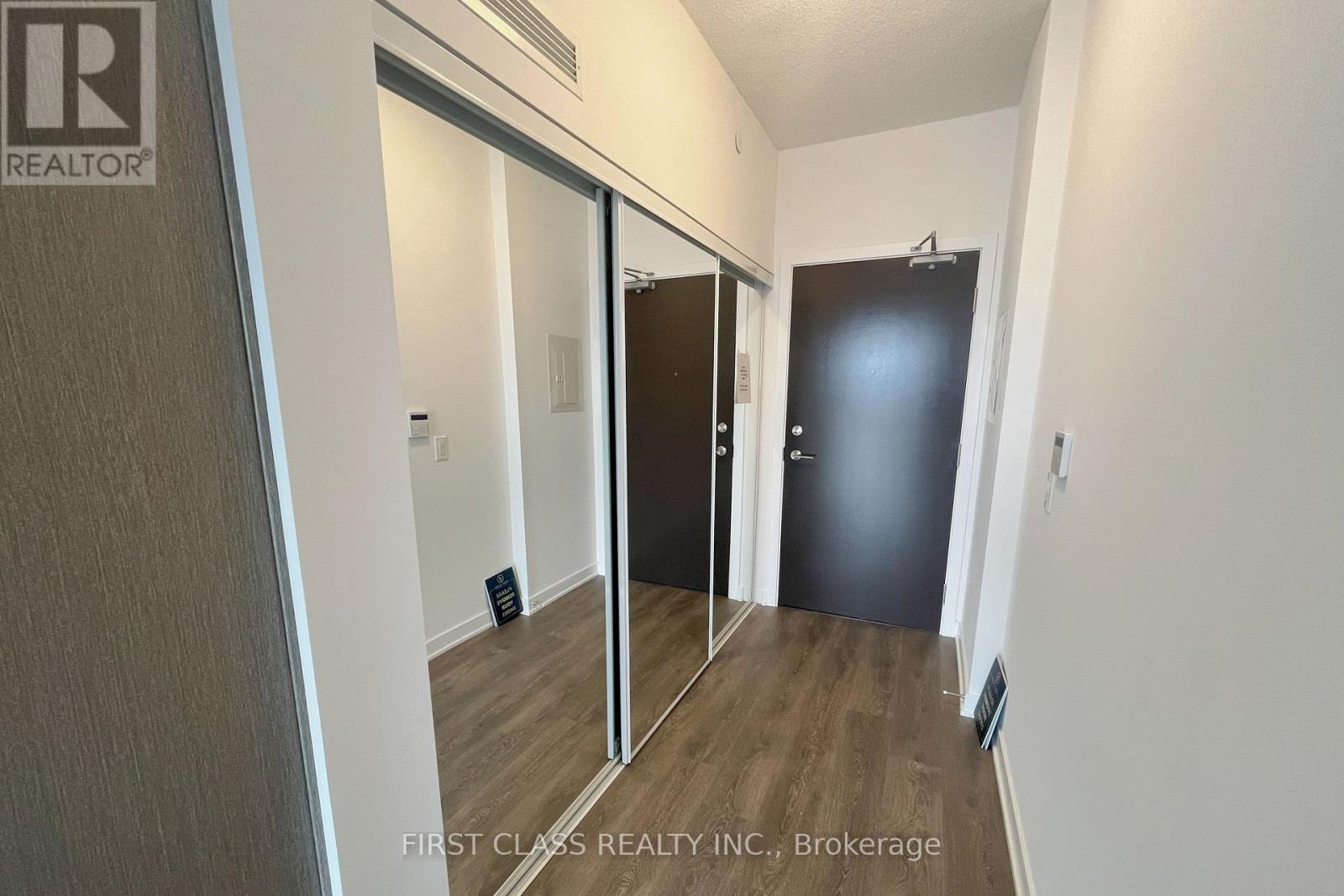 907 - 60 Honeycrisp Crescent, Vaughan (Vaughan Corporate Centre), Ontario  L4K 5Z8 - Photo 4 - N13581348