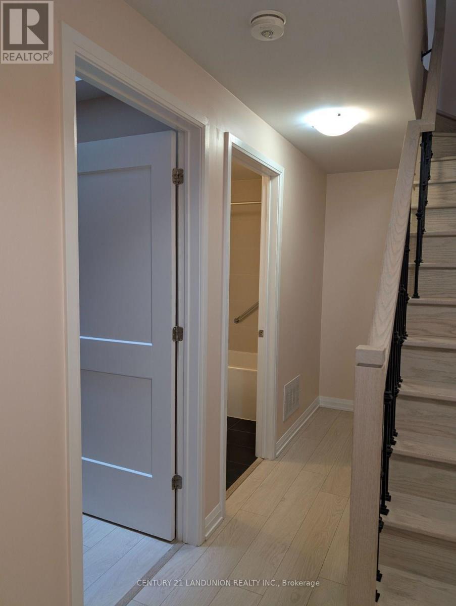 38 - 1050 Portage Parkway, Vaughan, Ontario L4K 0K3 - Photo 14 - N13552232
