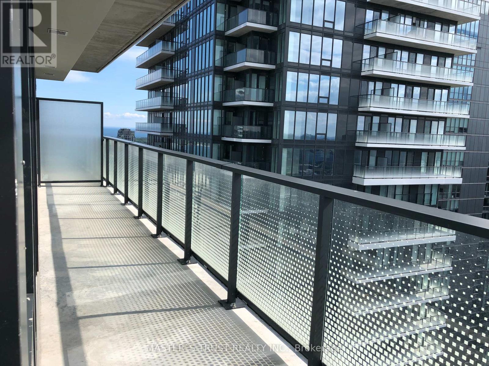 3705 - 125 Blue Jays Way, Toronto, Ontario M5V 0N5 - Photo 2 - C13581358